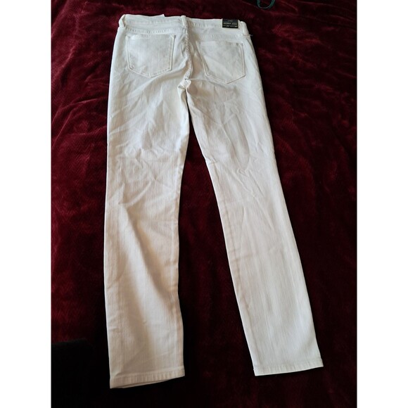 NWT J.Crew Size 26 White Denim 8" Midrise Skinny Jeans 28" Inseam Stretch G1972 - Picture 6 of 11